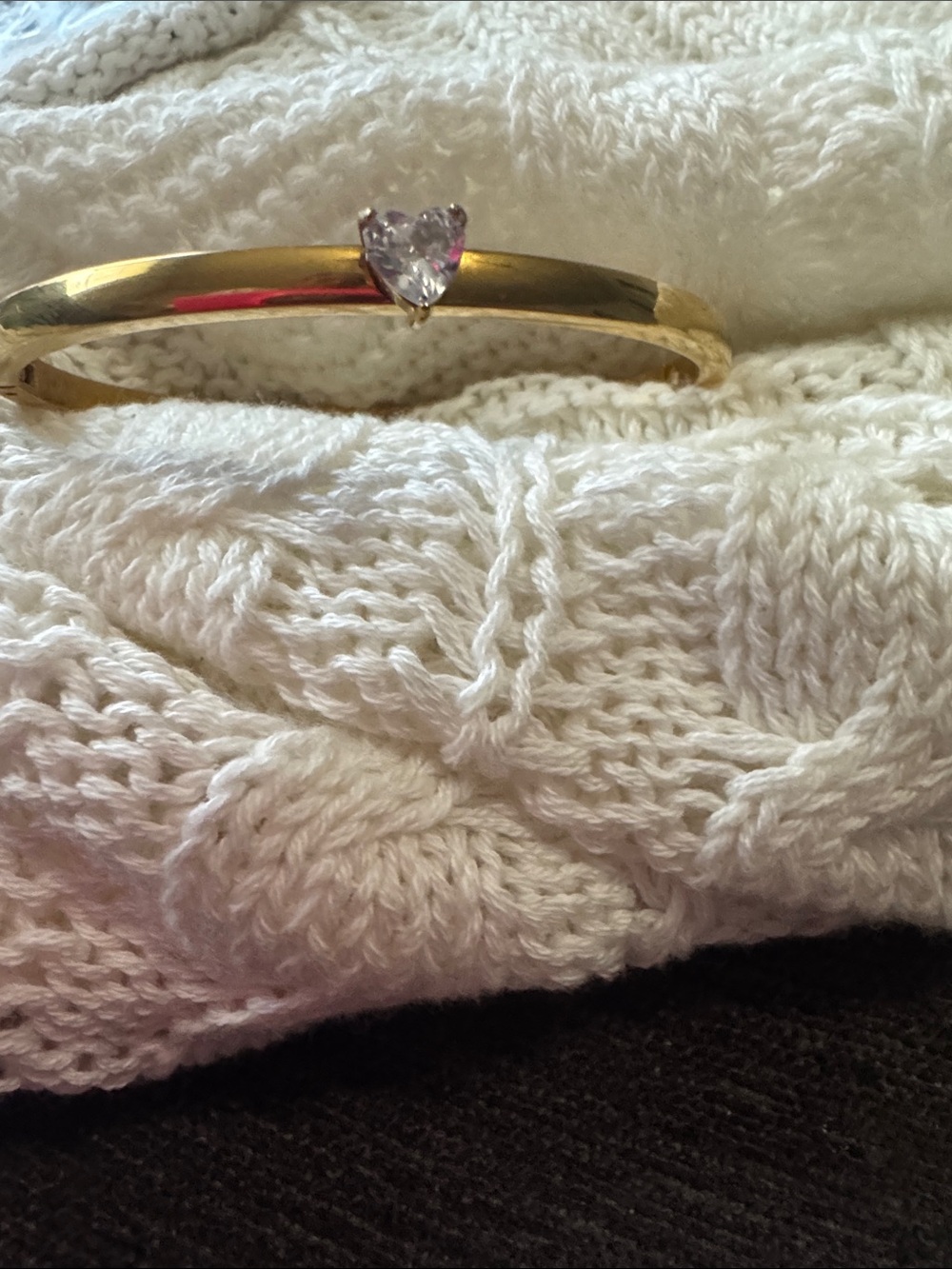 Stainless steel Gold Heart Solitaire Bangle Bracelet with Clear Stone